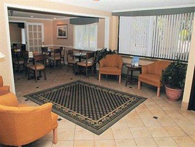 La Quinta By Wyndham Tampa Fairgrounds - Casino Hotel