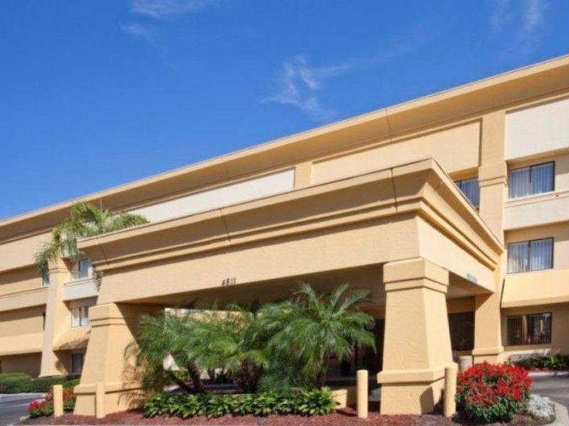 Hotel La Quinta By Wyndham Tampa Fairgrounds - Casino 3*