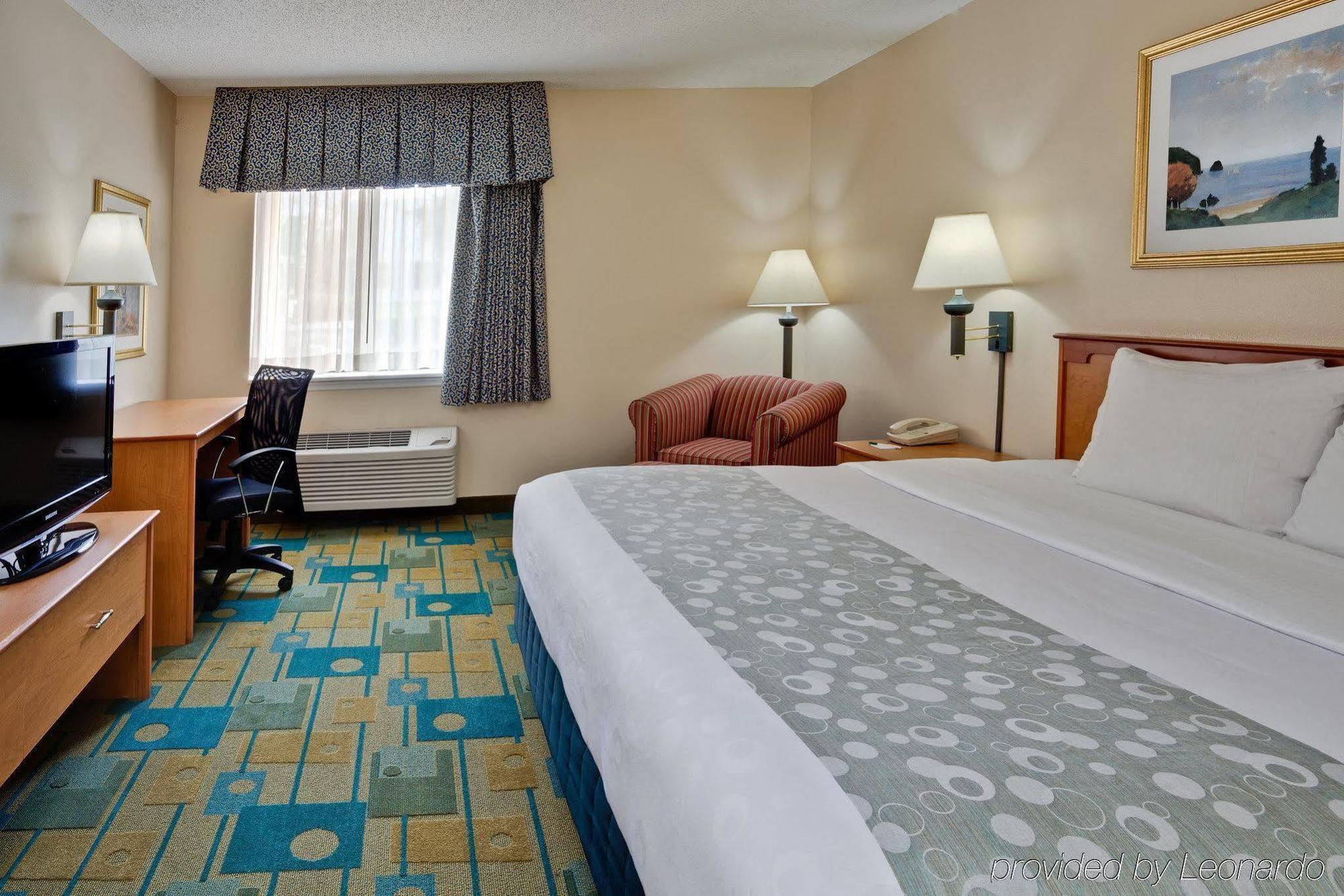 Hotel La Quinta By Wyndham Tampa Fairgrounds - Casino Mango